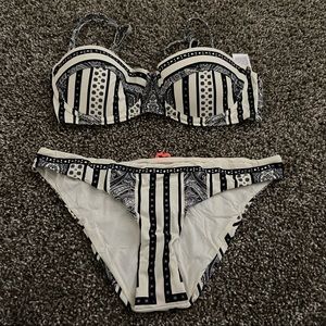 Camilla swim set